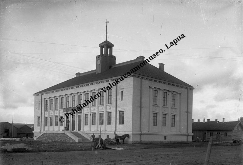 Tiedosto:Lapuan kaupungintalo.jpg